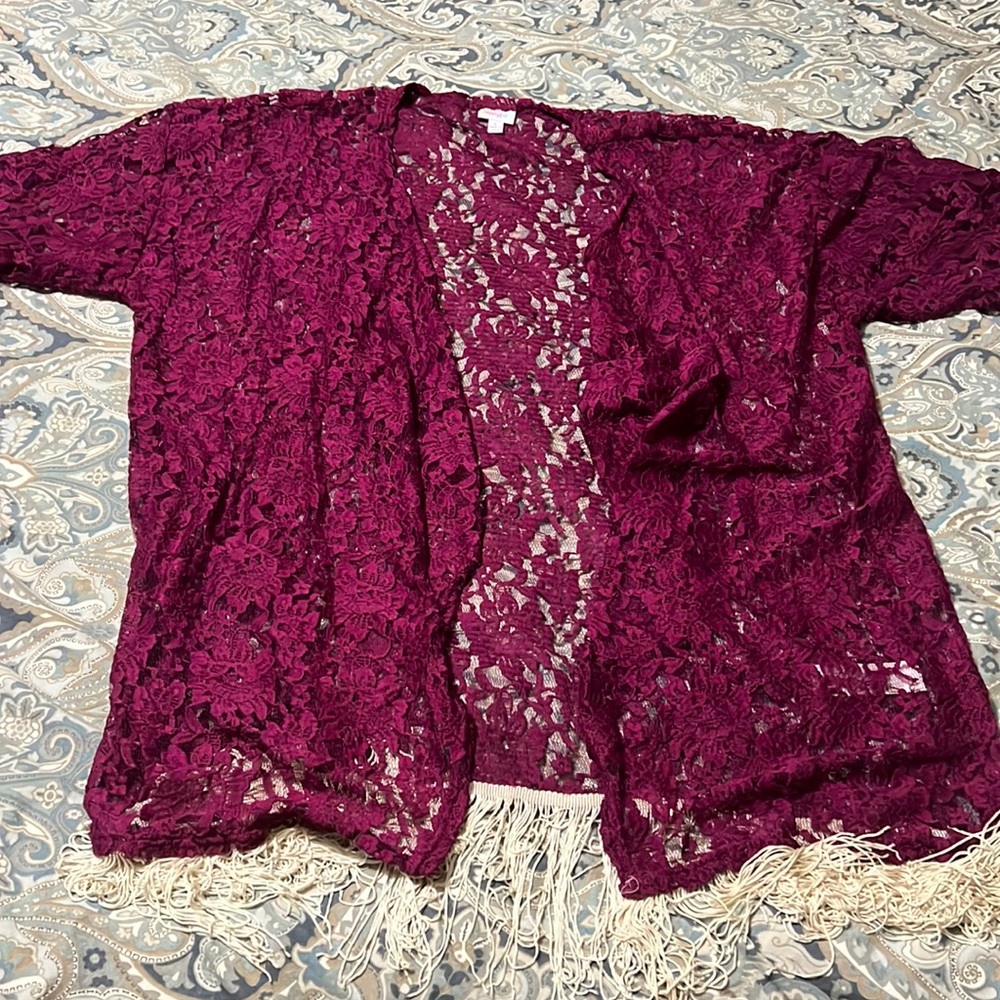 EUC deep raspberry color lularoe Monroe, size large